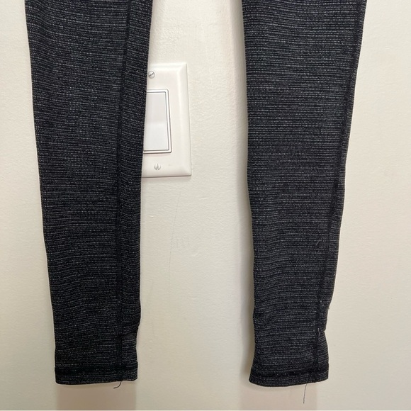 Triple Flip Heathered Grey Black Leggings Size 12 - Picture 4 of 9